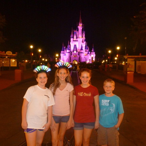 Disney-with-Kelsey-and-Maddie